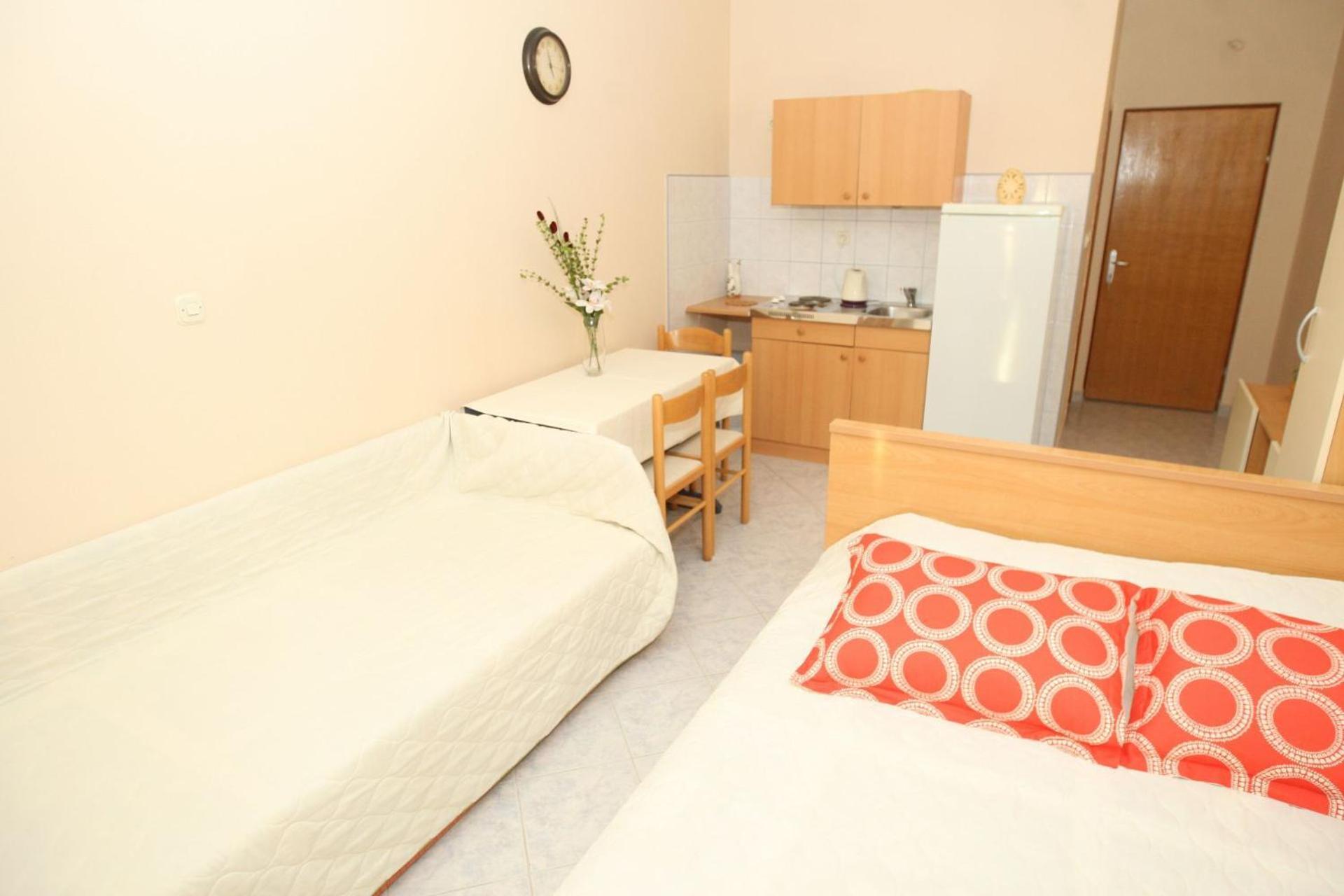 Apartments Mladen Vrsi Zewnętrze zdjęcie